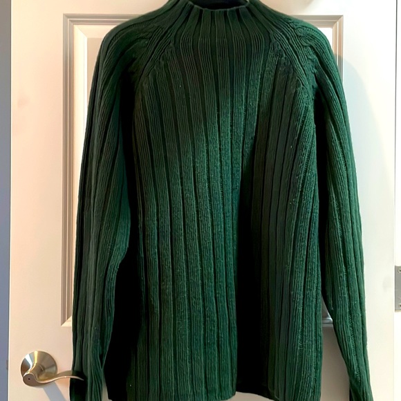 J Crew Mens All Wool High Neck Hunter Green Sweater
